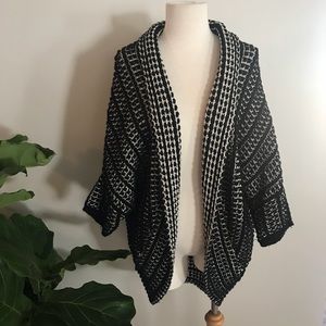 Anthropologie B&W Sweater Cardigan size Small